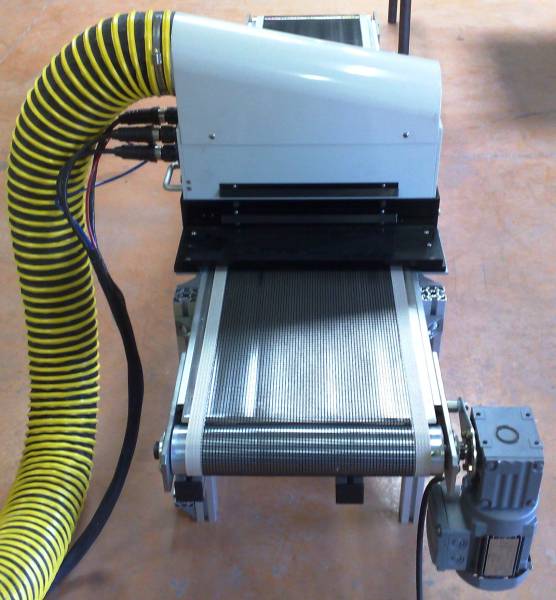 UV lamp on printing conveyor