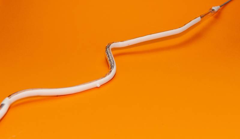 3D infrared radiant for glue reticulation