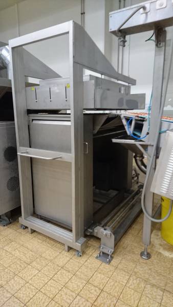 Cheese melting infrared mobile panel in France