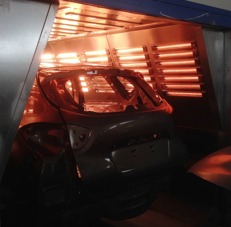 Dual tone infrared oven for cars