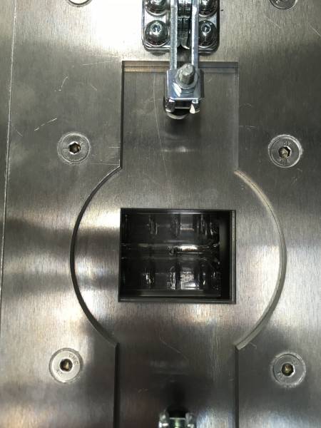 Glue crosslinking infrared window