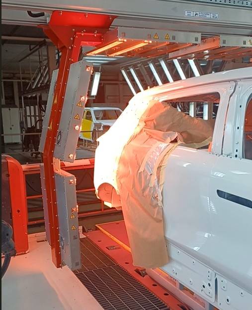 Infrared mobile arch for paint refinishing in automotive