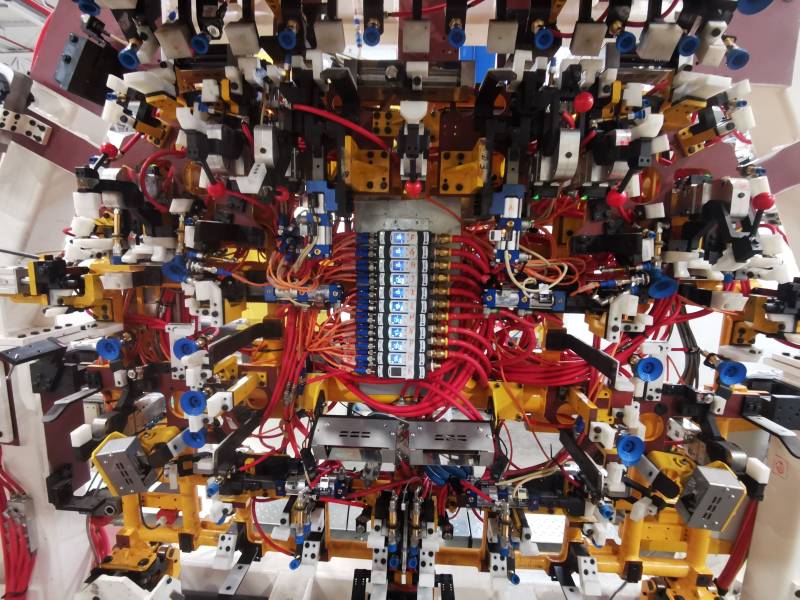 STELLANTIS Roof glue reticulation by Infrared