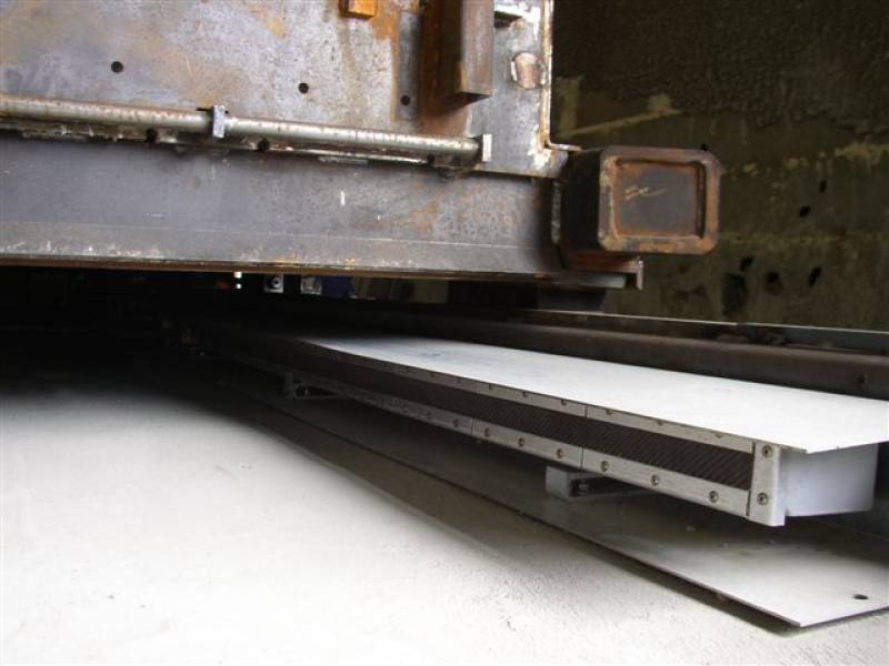 Gas infrared concrete drying line with mold